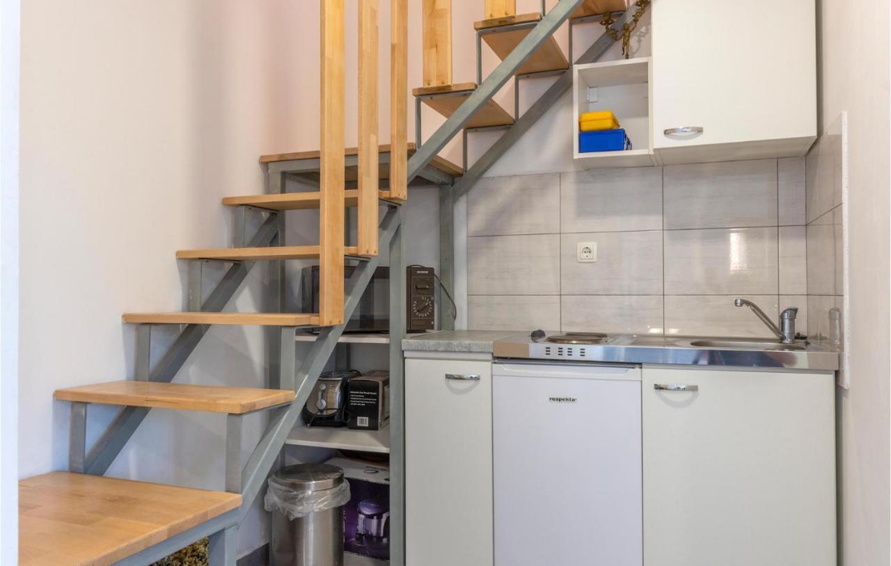 Gorgeous Apartment In Omis With Kitchen エクステリア 写真