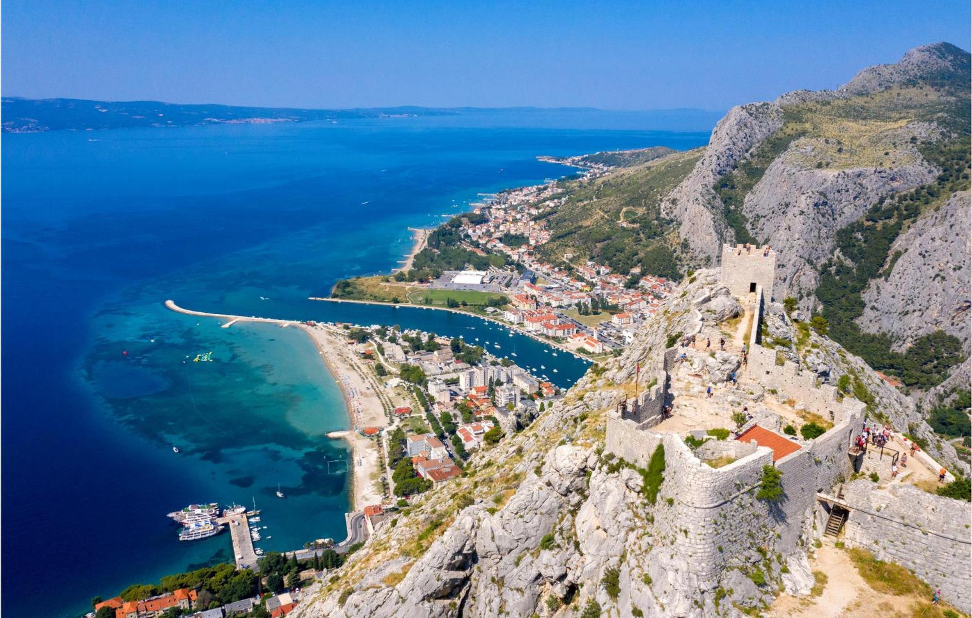 Gorgeous Apartment In Omis With Kitchen エクステリア 写真