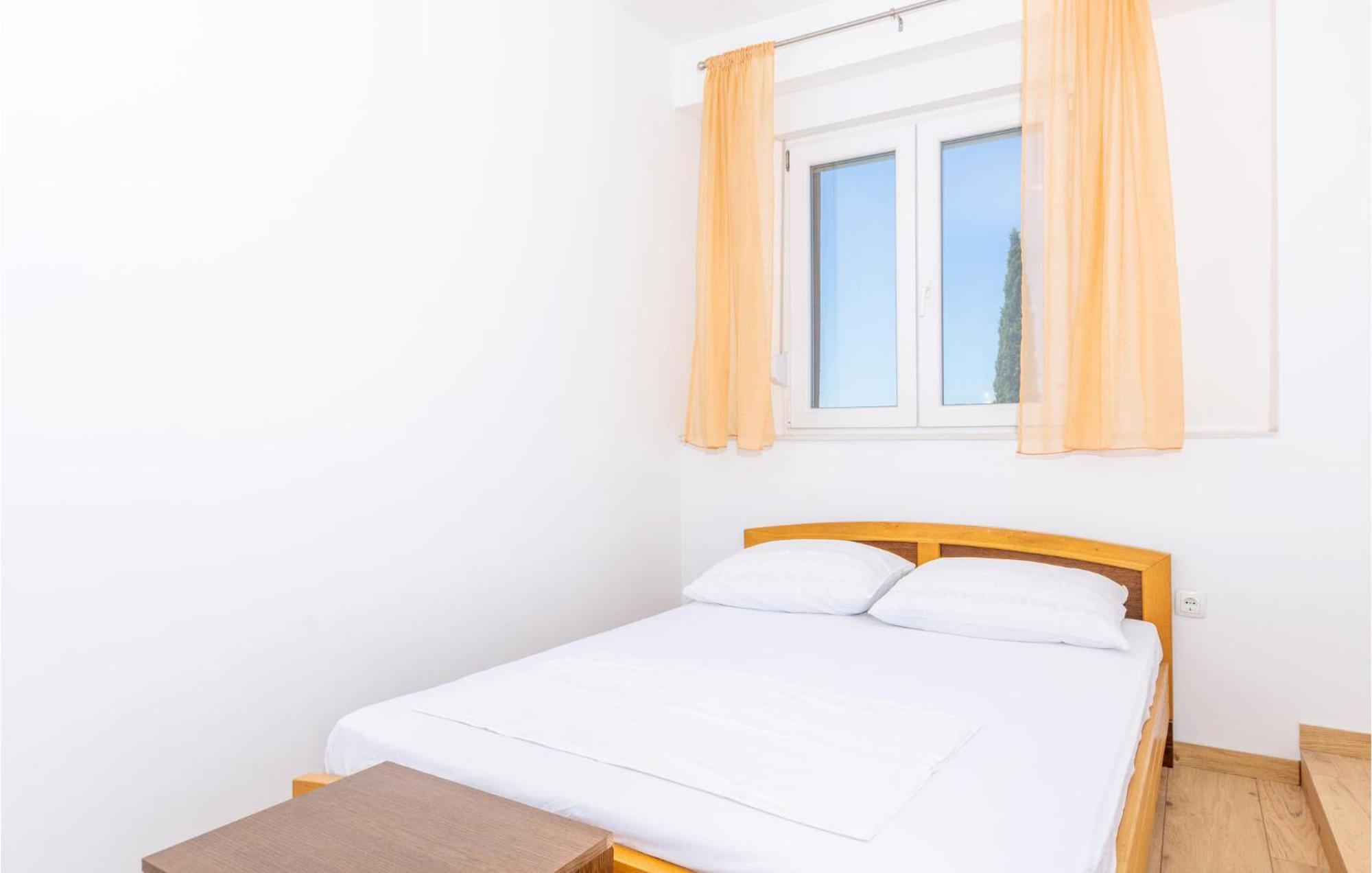 Gorgeous Apartment In Omis With Kitchen エクステリア 写真